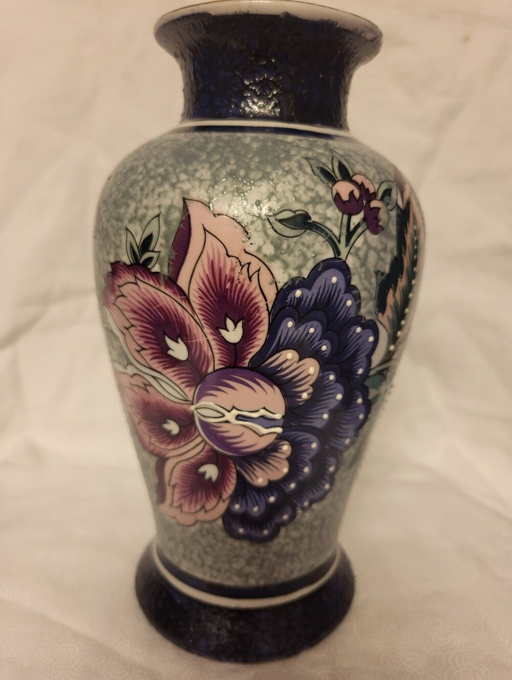 Japanese Handpainted 8 In Moriage Floral Ceramic Vase in Purple and Pink